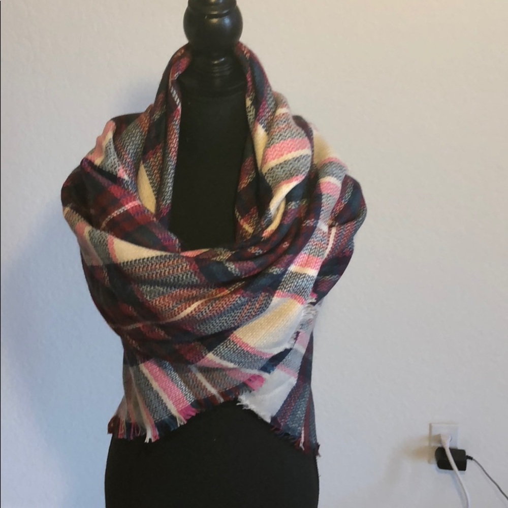Super scarf